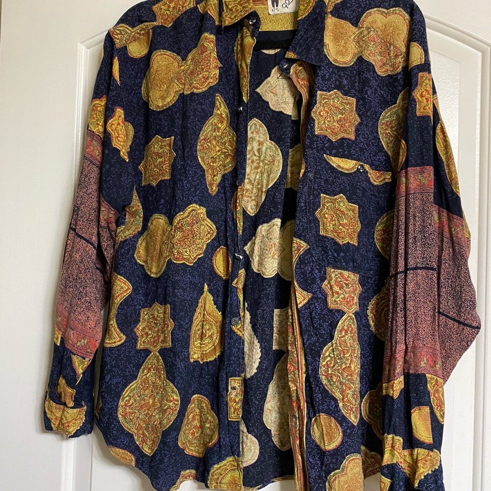 Goouch shirt size large